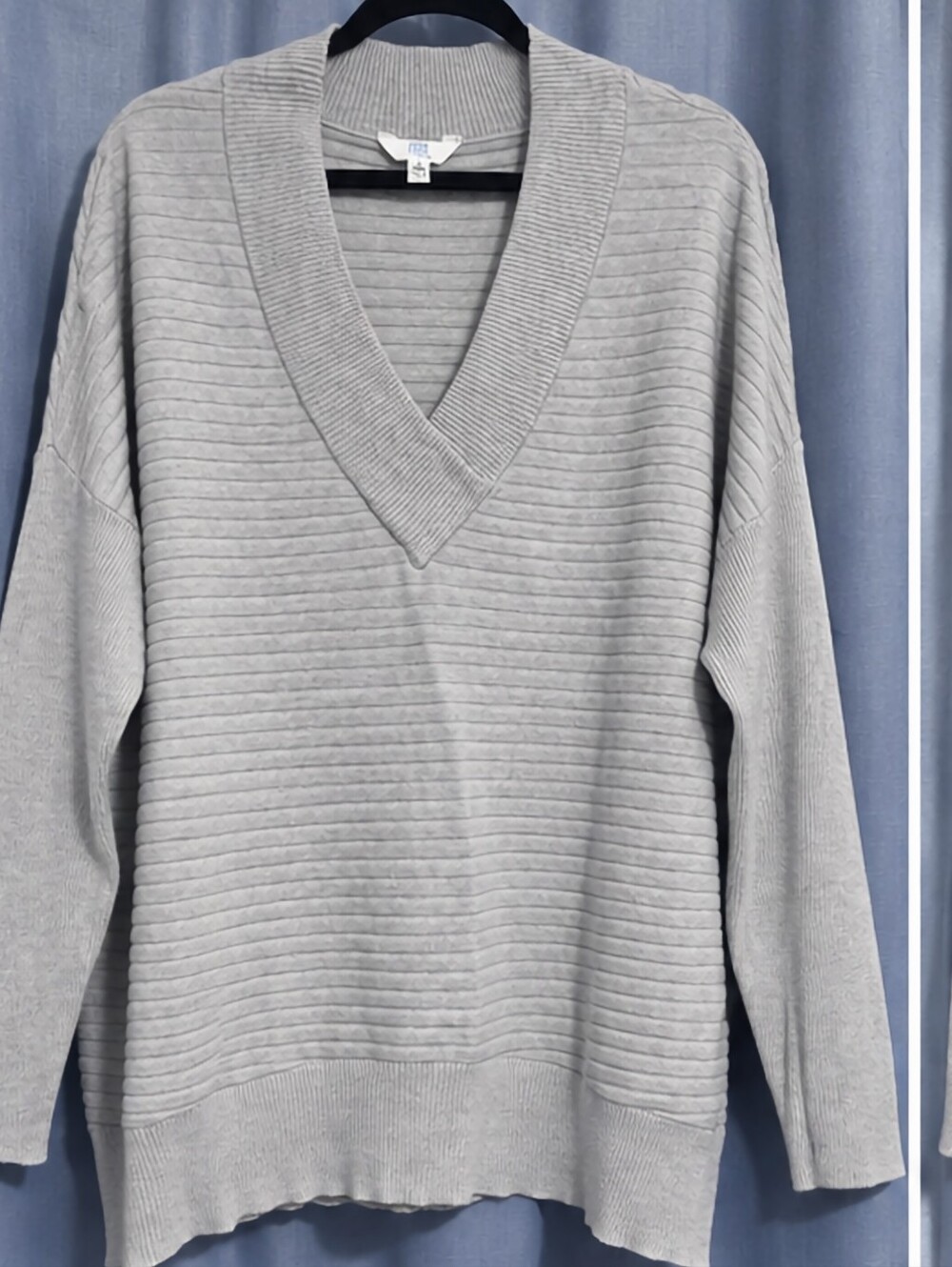 Time and Tru XL Gray Ribbed V-Neck Oversized Sweater 16-18  #335